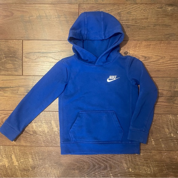 Blue Nike Sweatshirt Boys size 4-5 - Picture 1 of 2